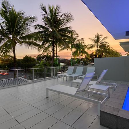 Coconut Grove Aparthotel Port Douglas Buitenkant foto