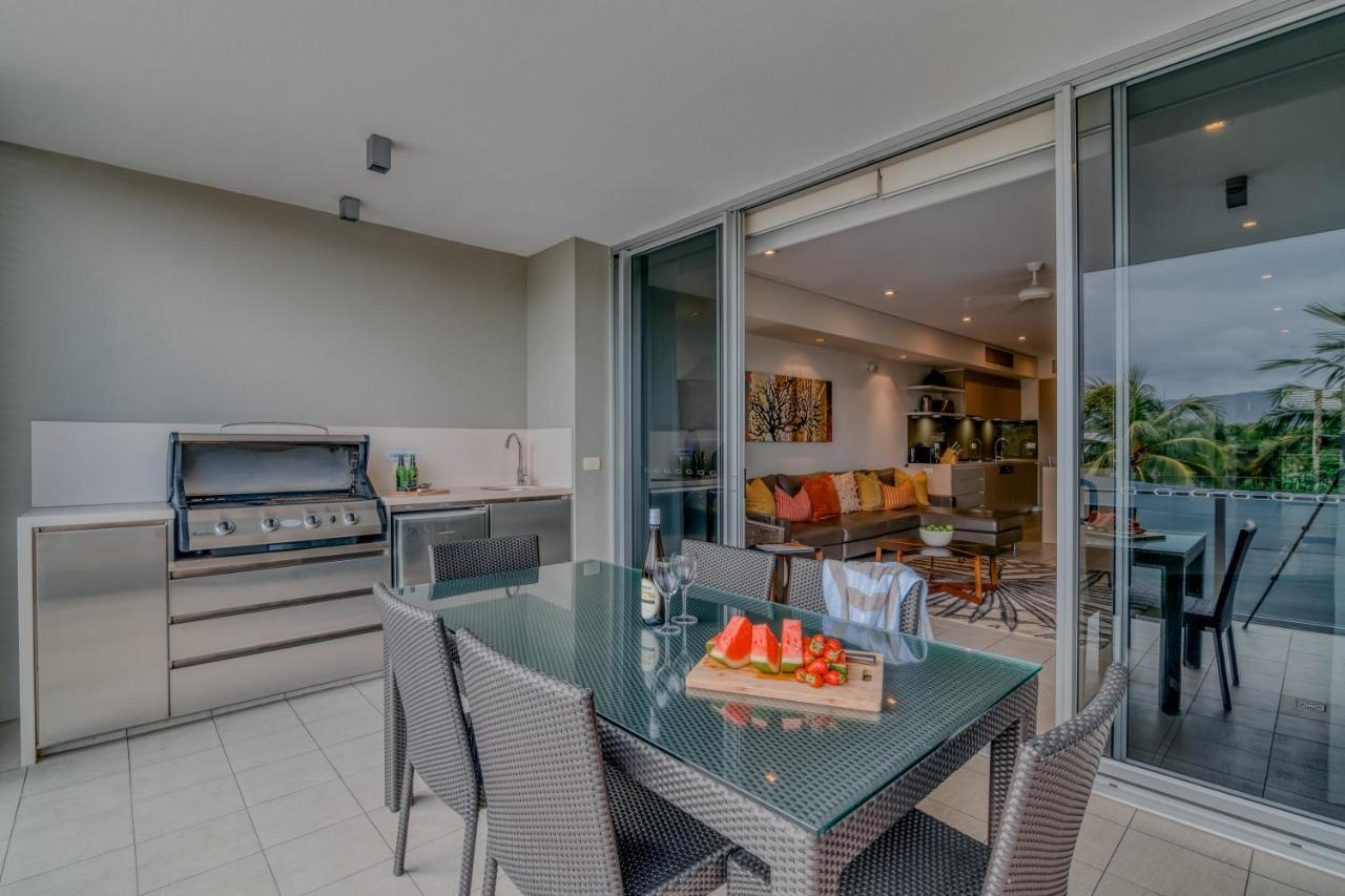 Coconut Grove Aparthotel Port Douglas Buitenkant foto