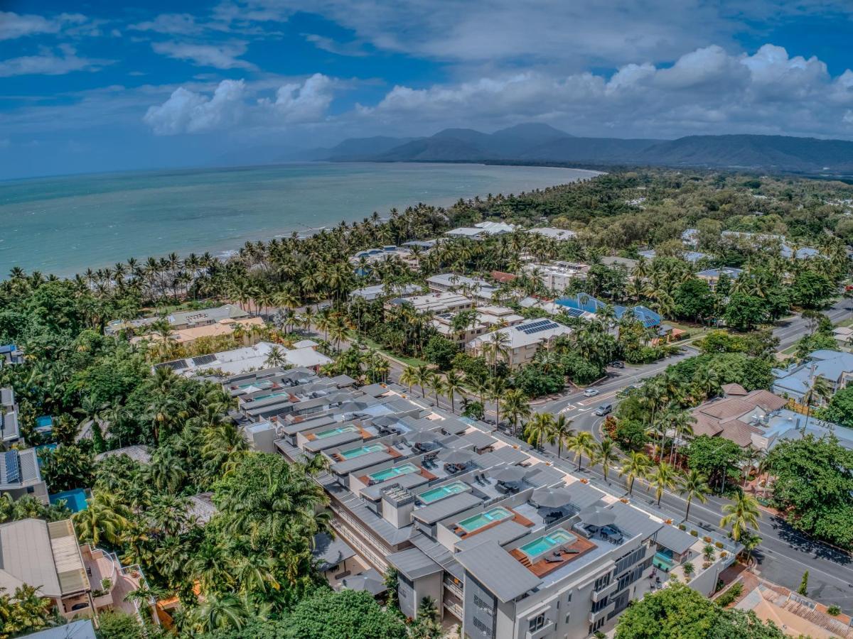 Coconut Grove Aparthotel Port Douglas Buitenkant foto