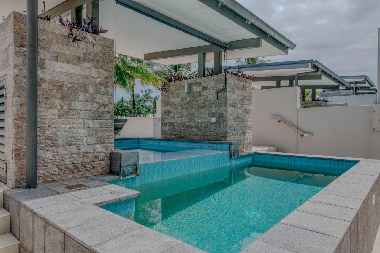 Coconut Grove Aparthotel Port Douglas Buitenkant foto