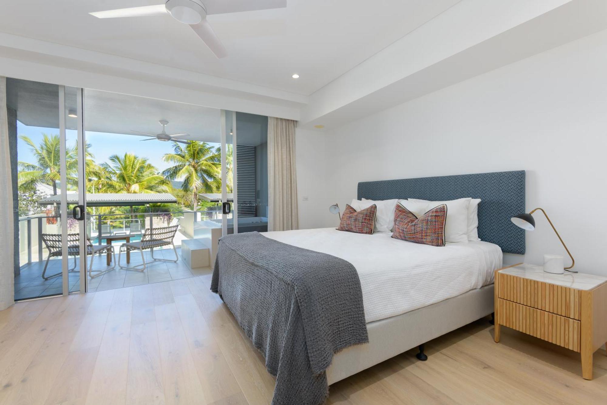 Coconut Grove Aparthotel Port Douglas Buitenkant foto