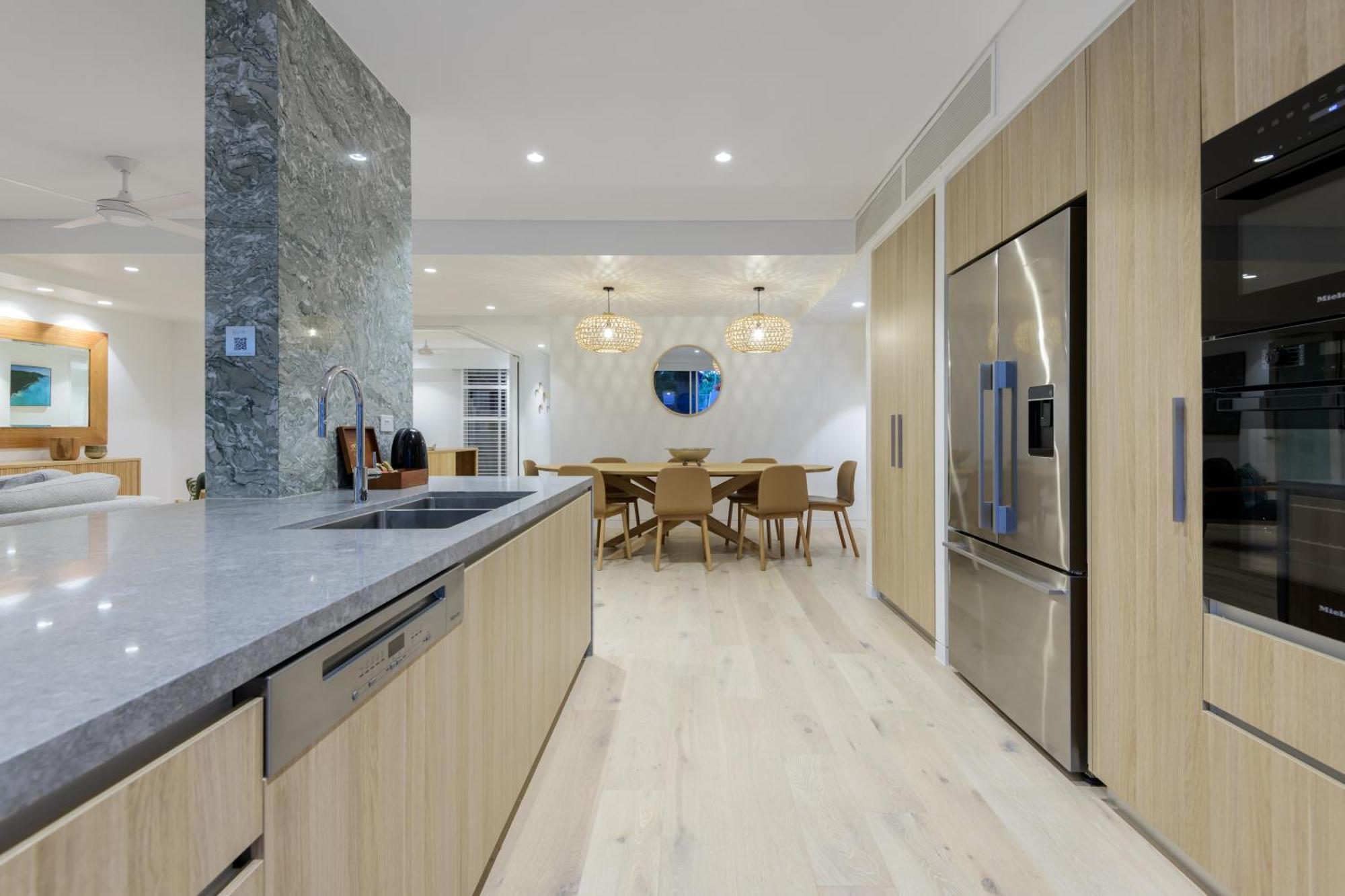 Coconut Grove Aparthotel Port Douglas Buitenkant foto