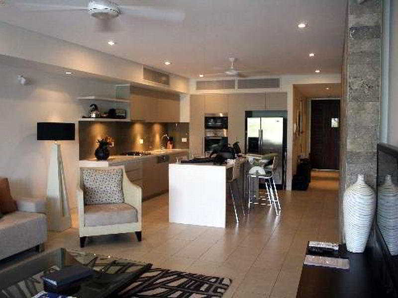 Coconut Grove Aparthotel Port Douglas Buitenkant foto